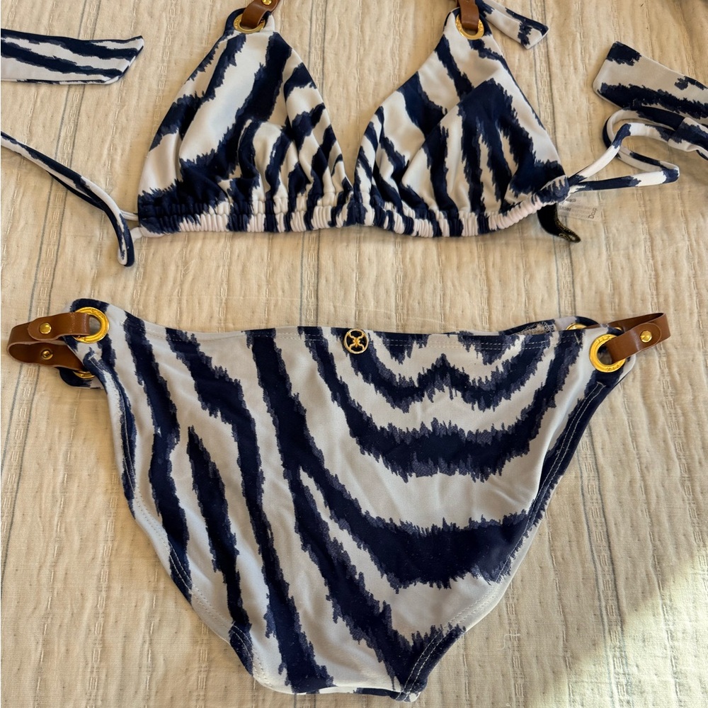 Vix Navy and White Zebra Halter Bikini - Picture 7 of 9